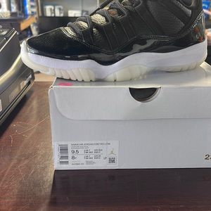 Ladies Air Jordan 11 Retro